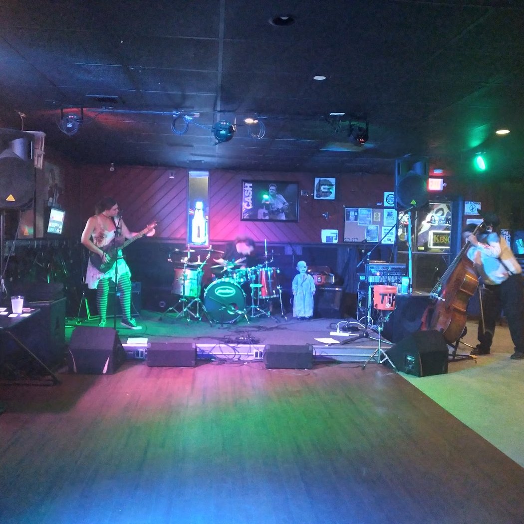 The O's Music Bar 1